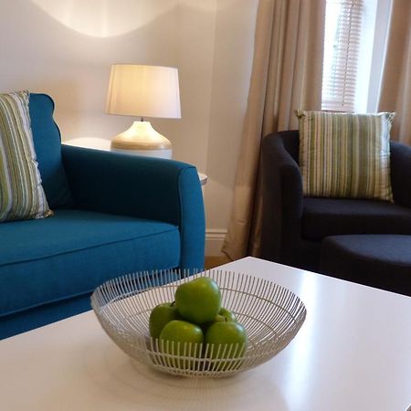 St Raphael House, City Centre Charming Apartments Basingstoke Zewnętrze zdjęcie