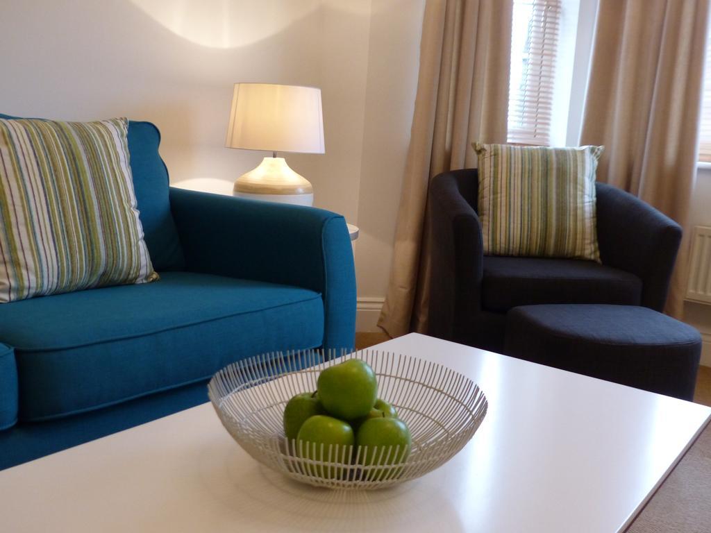 St Raphael House, City Centre Charming Apartments Basingstoke Zewnętrze zdjęcie